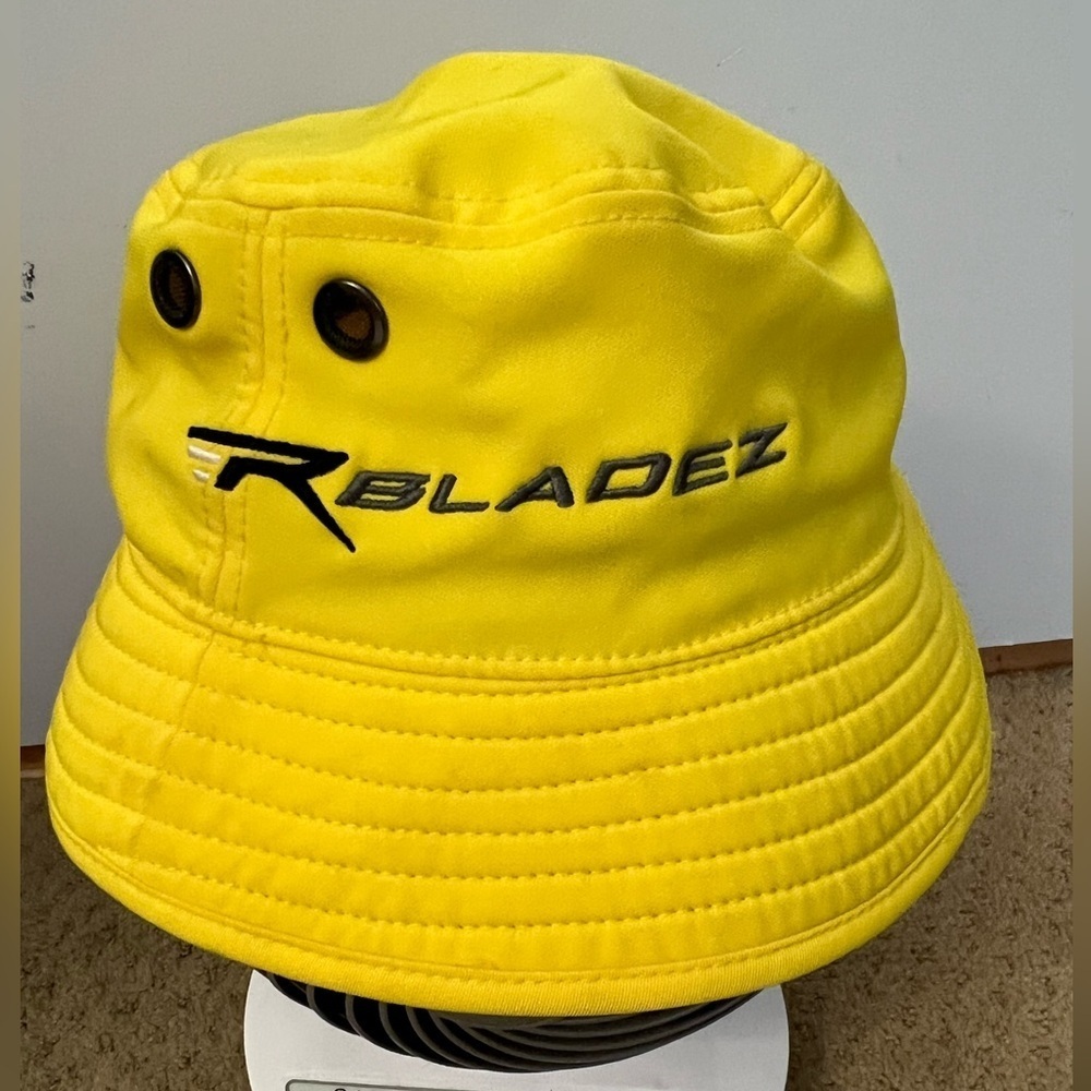 TaylorMade Yellow & Black Bucket Hat - S/M